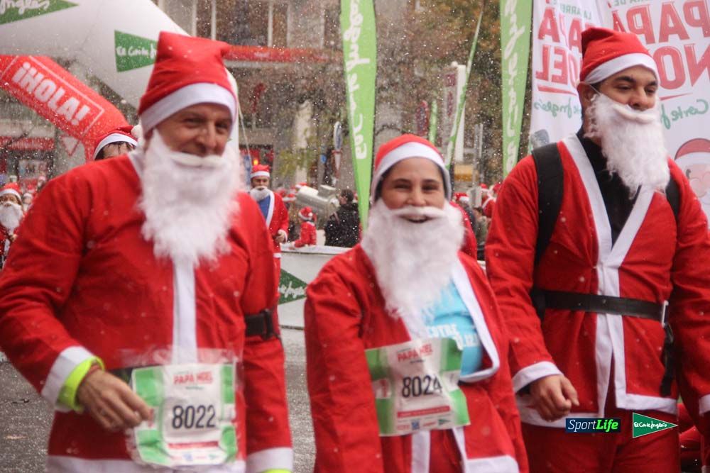 Carrera de Papá Noel, entrada en meta minuto 50 al 56
