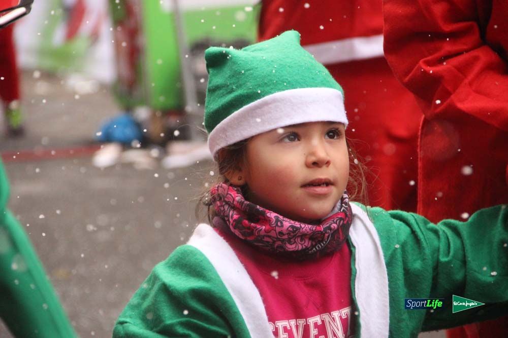 Carrera de Papá Noel, entrada en meta minuto 50 al 56