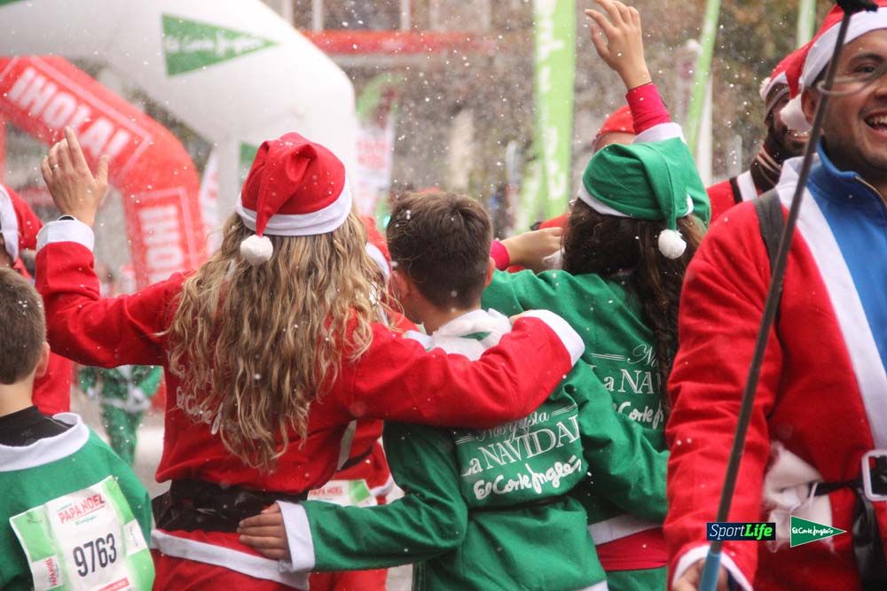 Carrera de Papá Noel, entrada en meta minuto 50 al 56