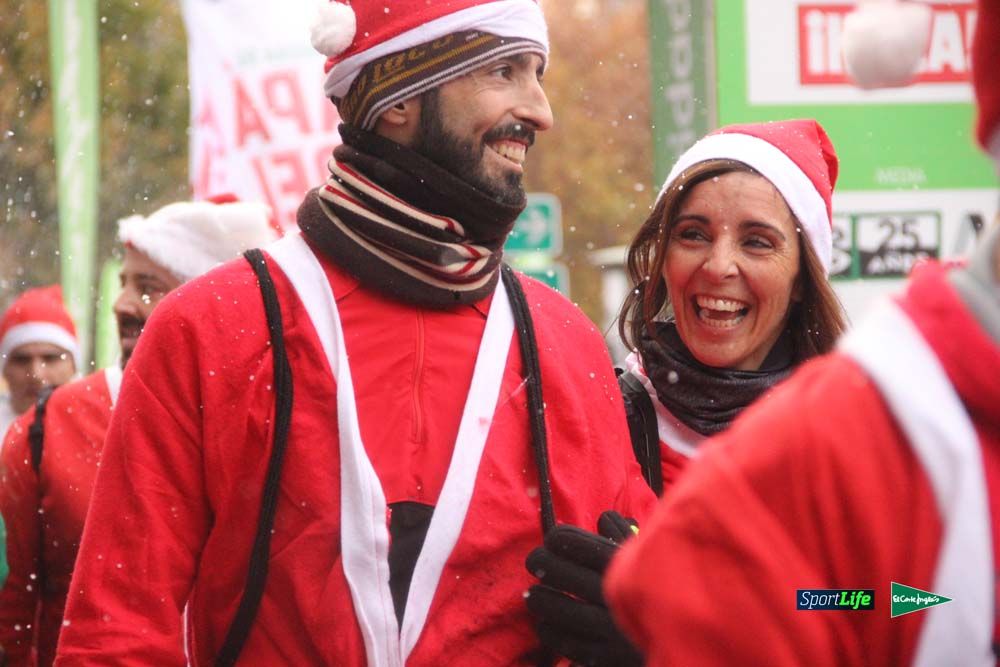 Carrera de Papá Noel, entrada en meta minuto 50 al 56