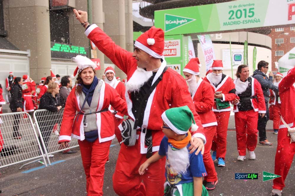 Carrera de Papá Noel, entrada en meta minuto 50 al 56