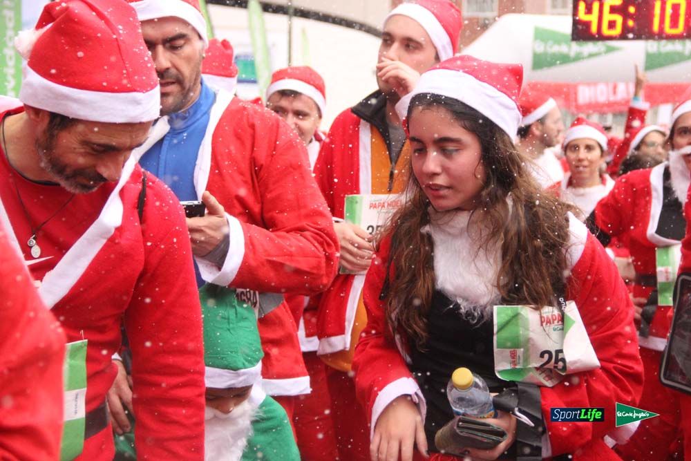 Galería de la Carrera de Papá Noel, entrada en meta del minuto 44 al 50