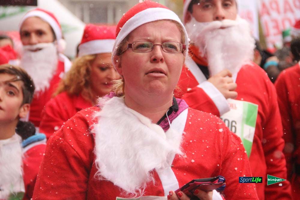 Galería de la Carrera de Papá Noel, entrada en meta del minuto 44 al 50