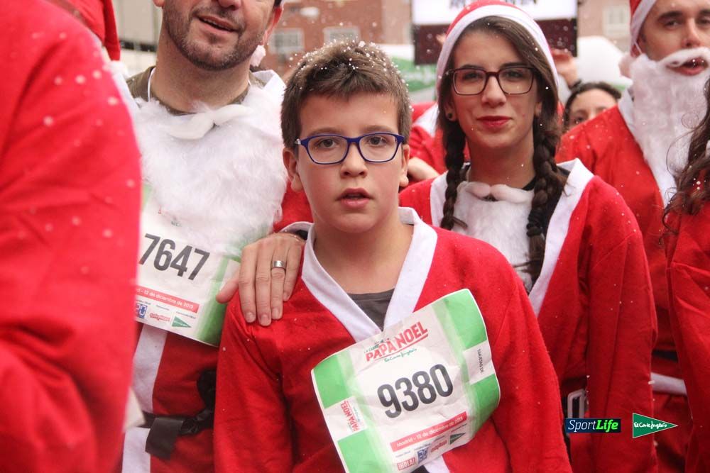 Galería de la Carrera de Papá Noel, entrada en meta del minuto 44 al 50