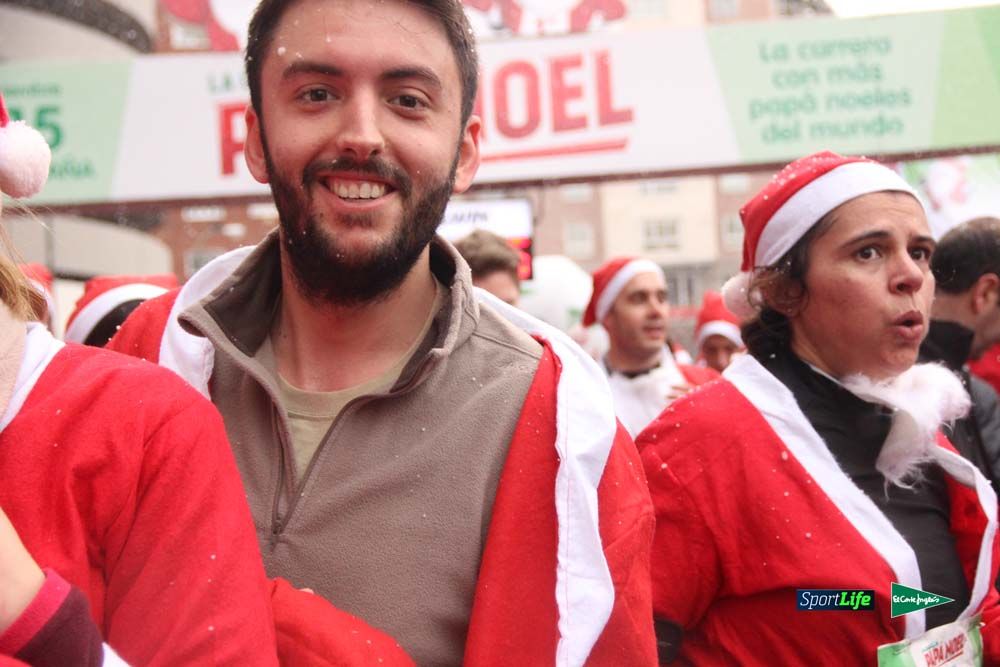 Galería de la Carrera de Papá Noel, entrada en meta del minuto 44 al 50