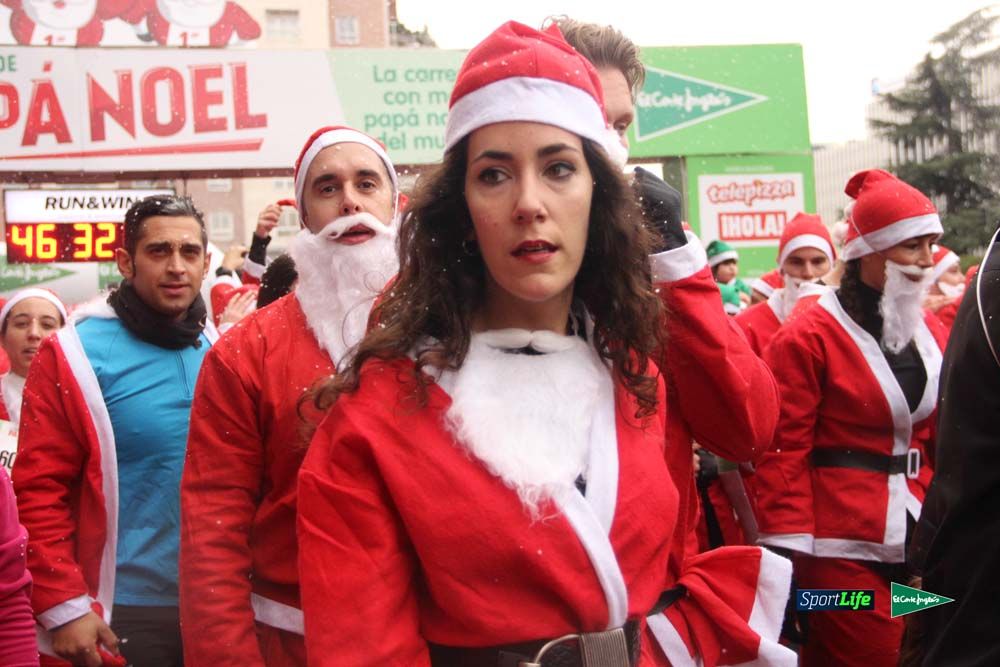 Galería de la Carrera de Papá Noel, entrada en meta del minuto 44 al 50