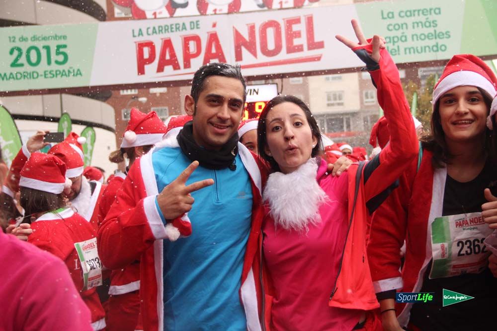 Galería de la Carrera de Papá Noel, entrada en meta del minuto 44 al 50