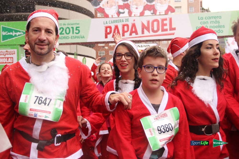 Galería de la Carrera de Papá Noel, entrada en meta del minuto 44 al 50