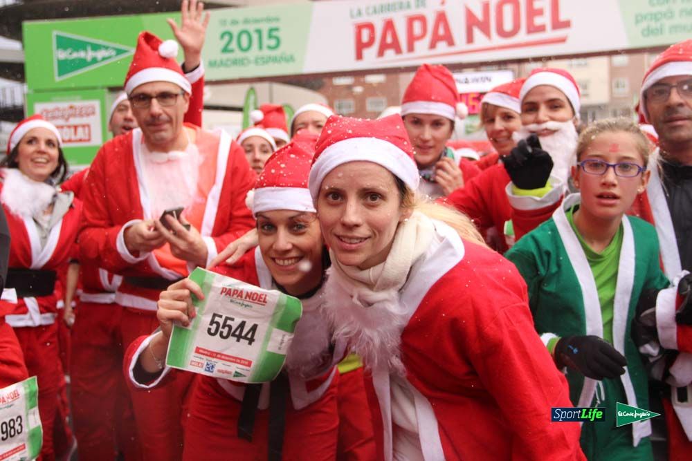 Galería de la Carrera de Papá Noel, entrada en meta del minuto 44 al 50