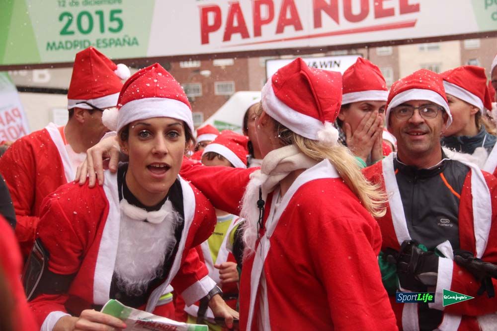 Galería de la Carrera de Papá Noel, entrada en meta del minuto 44 al 50