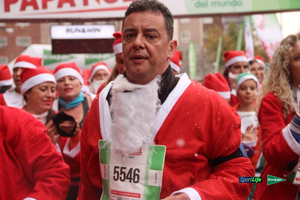Galería de la Carrera de Papá Noel, entrada en meta del minuto 44 al 50