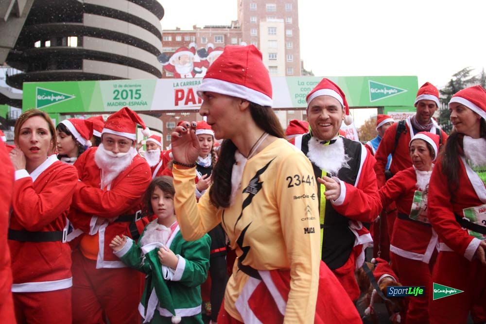 Galería de la Carrera de Papá Noel, entrada en meta del minuto 44 al 50