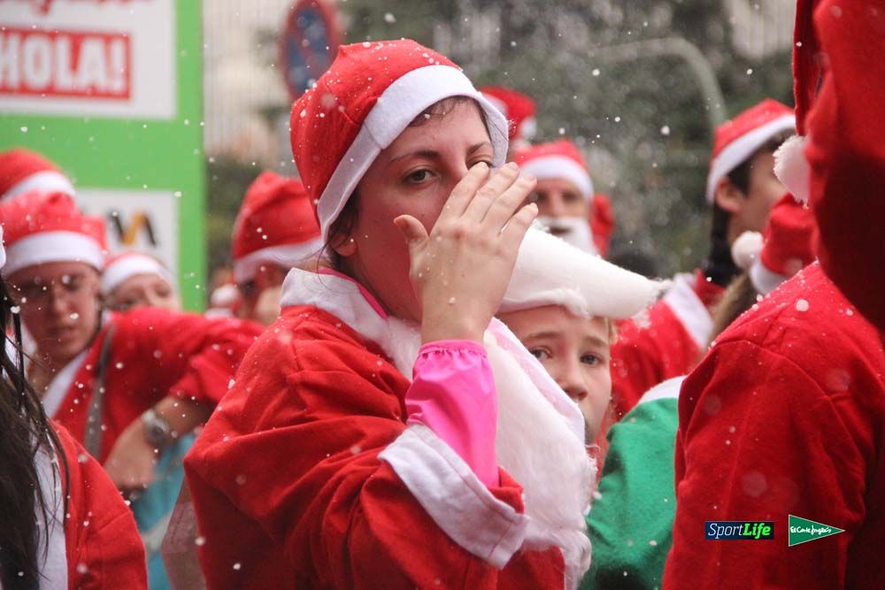Galería de la Carrera de Papá Noel, entrada en meta del minuto 44 al 50