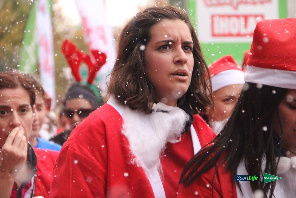 Galería de la Carrera de Papá Noel, entrada en meta del minuto 44 al 50