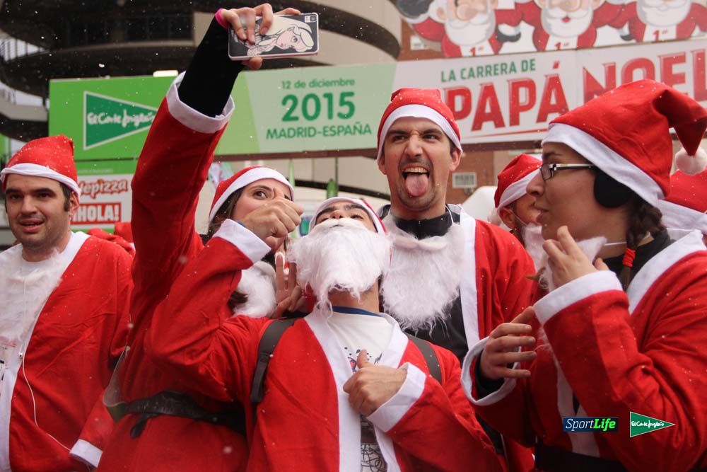 Galería de la Carrera de Papá Noel, entrada en meta del minuto 44 al 50