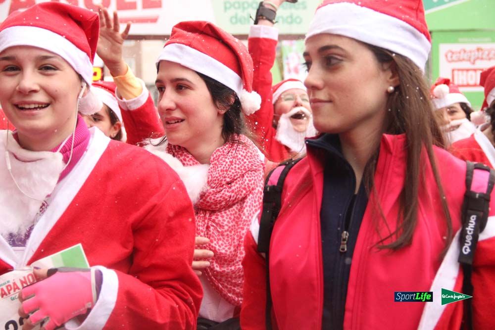 Galería de la Carrera de Papá Noel, entrada en meta del minuto 44 al 50