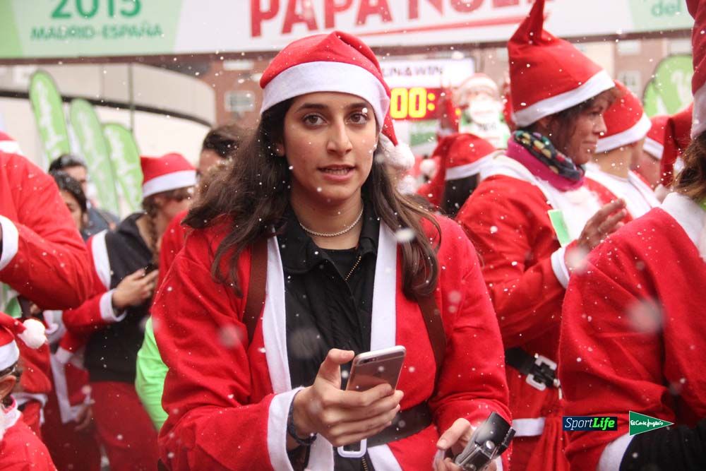 Galería de la Carrera de Papá Noel, entrada en meta del minuto 44 al 50