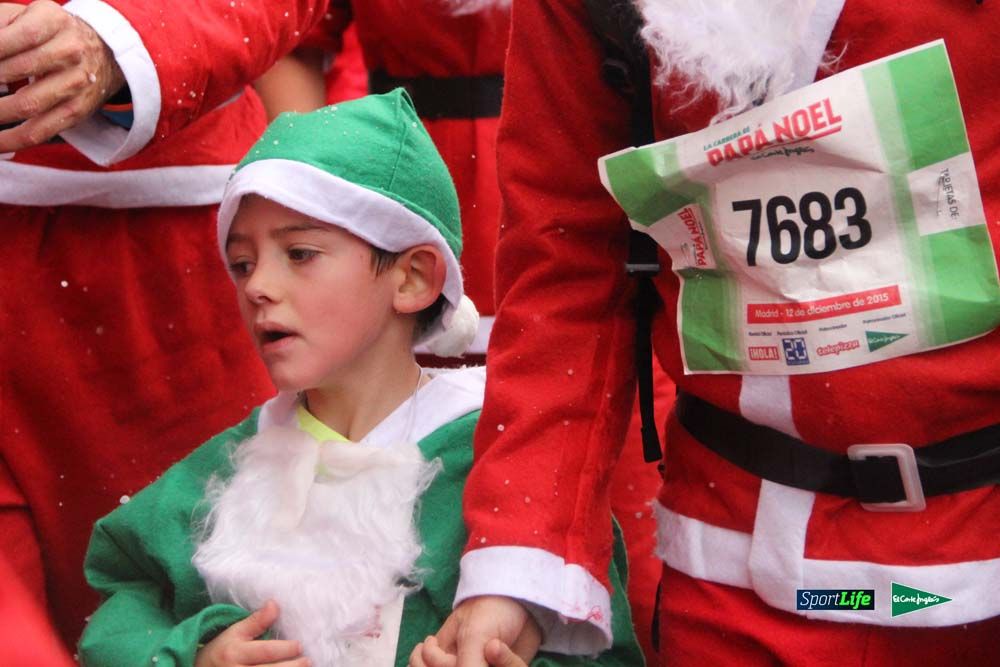 Galería de la Carrera de Papá Noel, entrada en meta del minuto 44 al 50