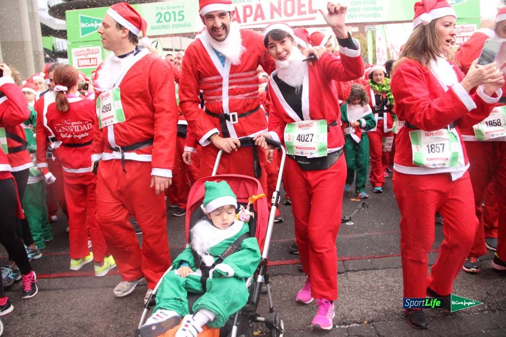 Galería de la Carrera de Papá Noel, entrada en meta del minuto 44 al 50