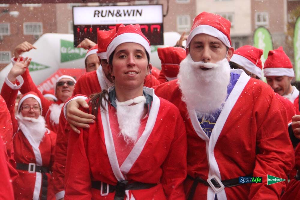 Galería de la Carrera de Papá Noel, entrada en meta del minuto 44 al 50