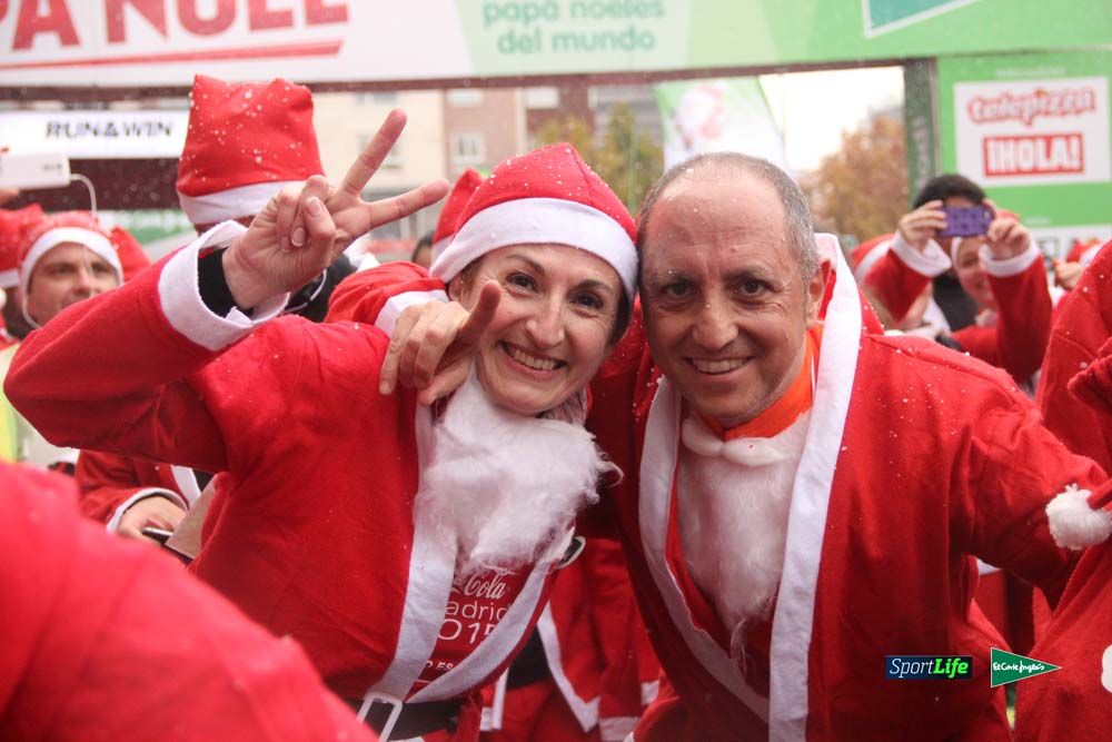 Galería de la Carrera de Papá Noel, entrada en meta del minuto 44 al 50