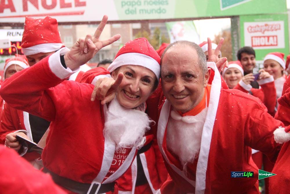 Galería de la Carrera de Papá Noel, entrada en meta del minuto 44 al 50