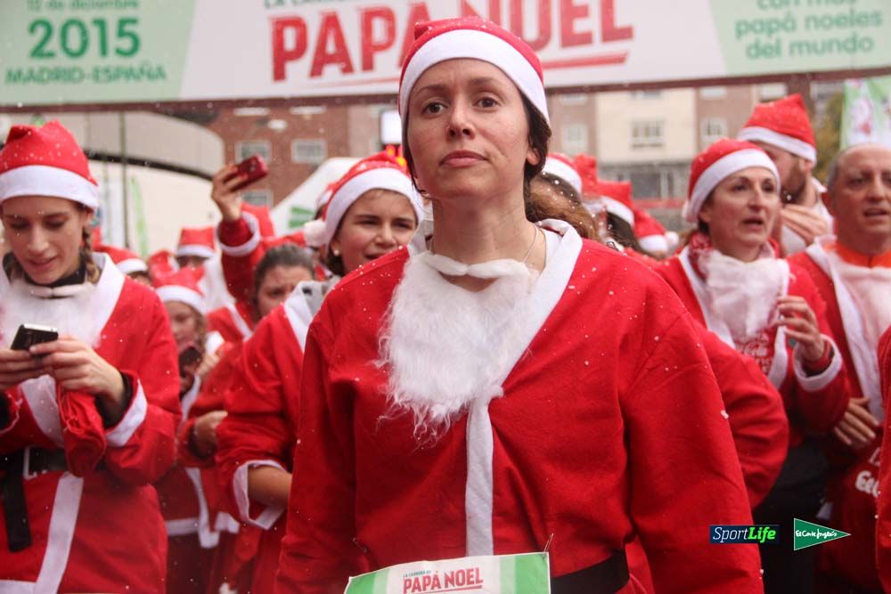 Galería de la Carrera de Papá Noel, entrada en meta del minuto 44 al 50