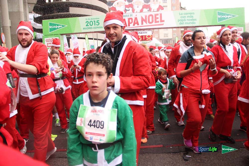 Galería de la Carrera de Papá Noel, entrada en meta del minuto 44 al 50
