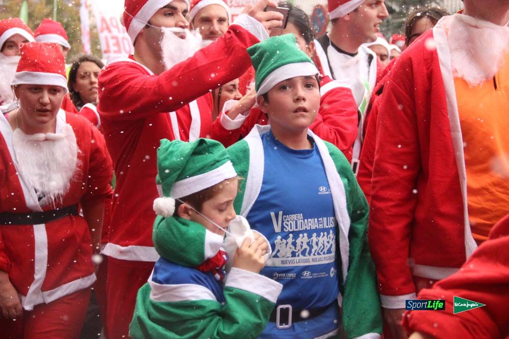 Galería de la Carrera de Papá Noel, entrada en meta del minuto 44 al 50