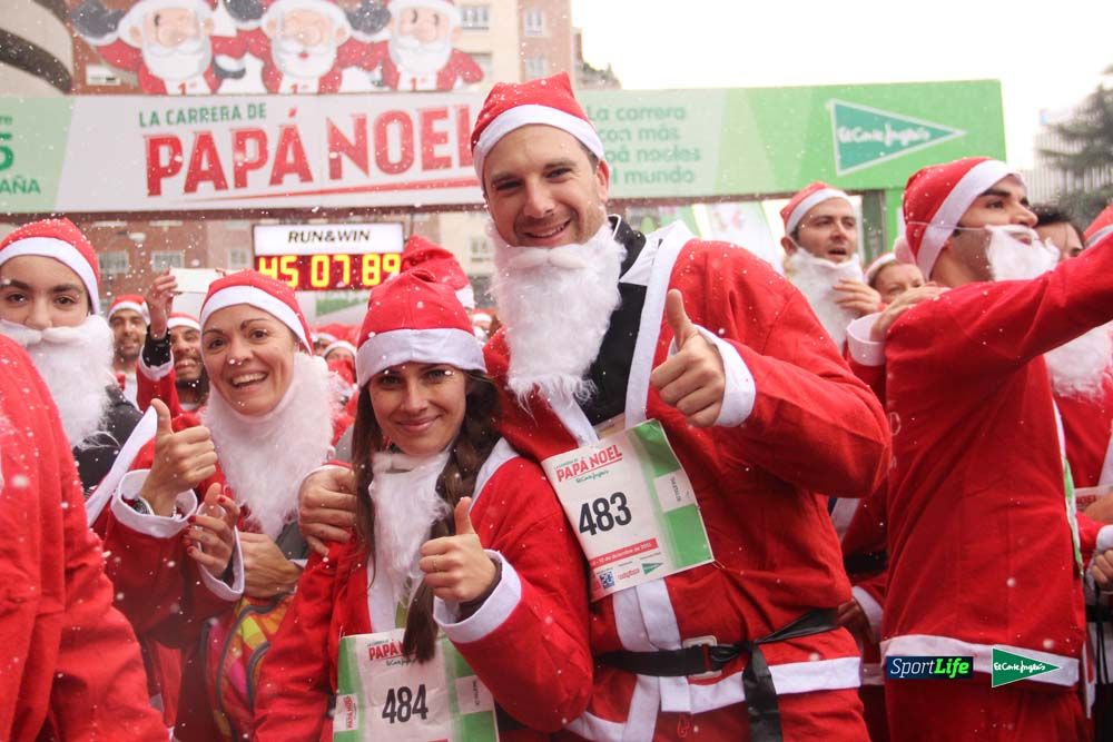 Galería de la Carrera de Papá Noel, entrada en meta del minuto 44 al 50