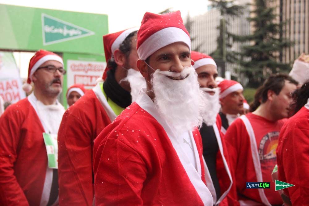 Galería de la Carrera de Papá Noel, entrada en meta del minuto 44 al 50