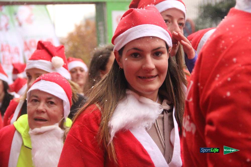 Galería de la Carrera de Papá Noel, entrada en meta del minuto 44 al 50