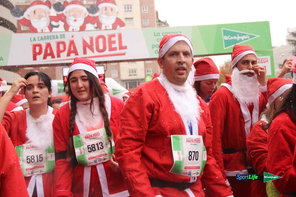 Galería de la Carrera de Papá Noel, entrada en meta del minuto 44 al 50