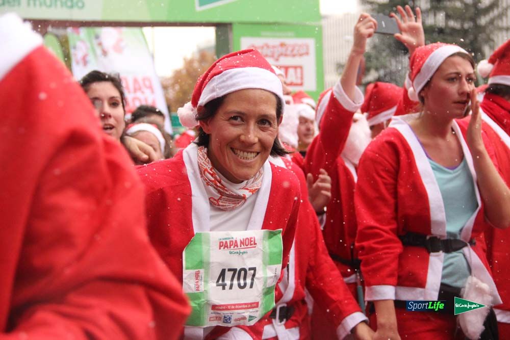Galería de la Carrera de Papá Noel, entrada en meta del minuto 44 al 50