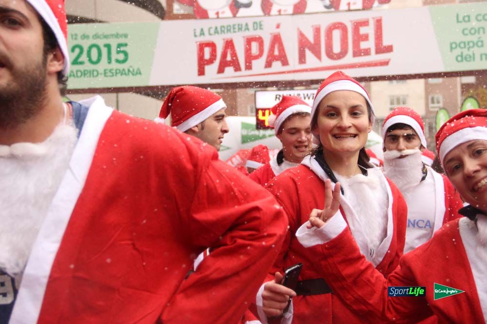Galería de la Carrera de Papá Noel, entrada en meta del minuto 44 al 50