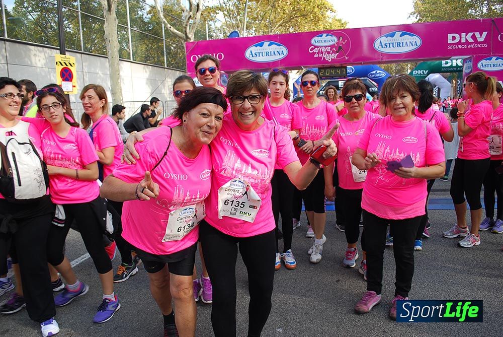 Galería Carrera de la Mujer Barcelona 2015  Arco derecho (2:04 a 2:08)