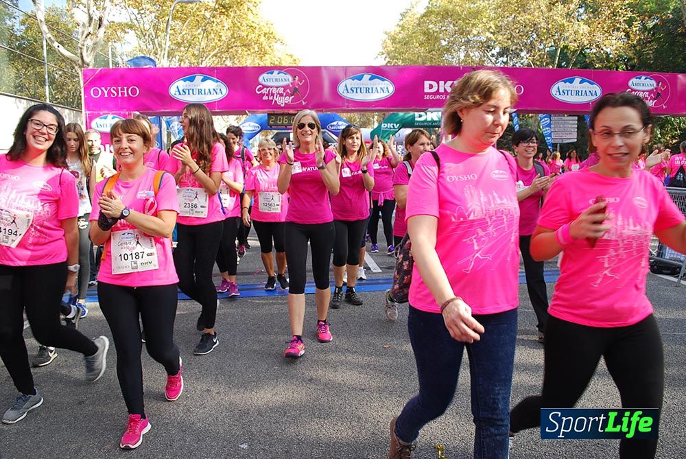 Galería Carrera de la Mujer Barcelona 2015  Arco derecho (2:04 a 2:08)