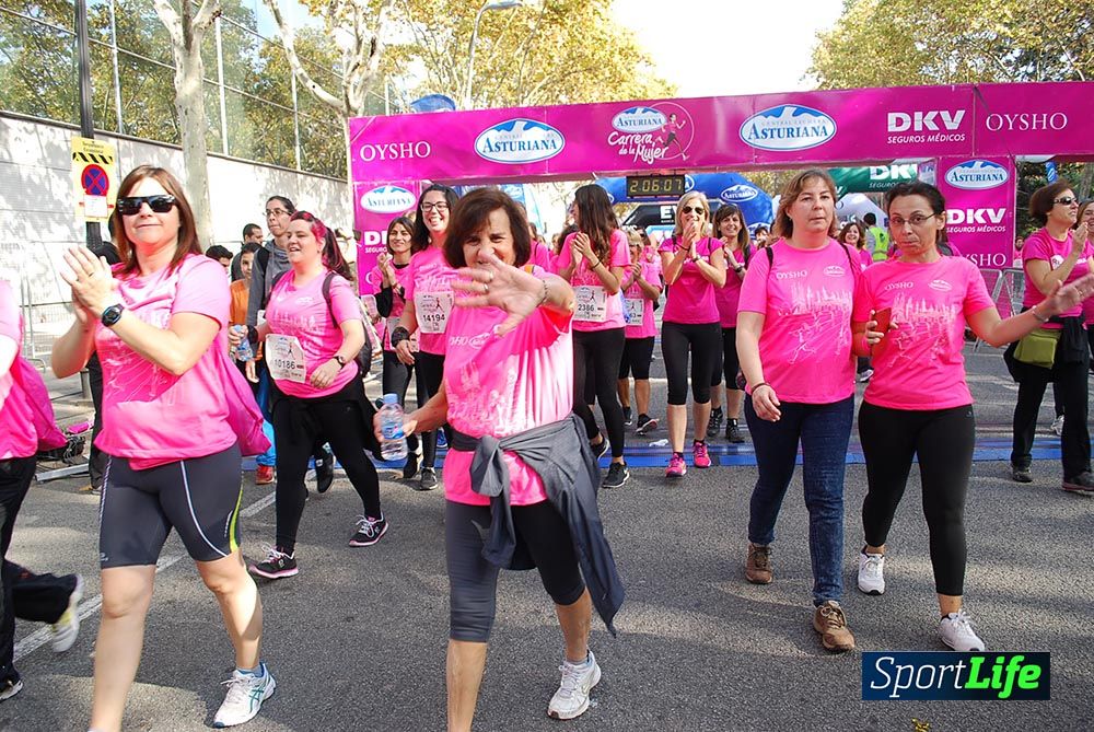 Galería Carrera de la Mujer Barcelona 2015  Arco derecho (2:04 a 2:08)