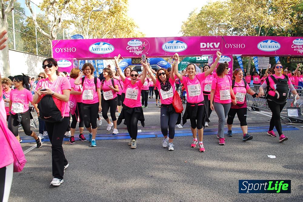Galería Carrera de la Mujer Barcelona 2015  Arco derecho (2:04 a 2:08)