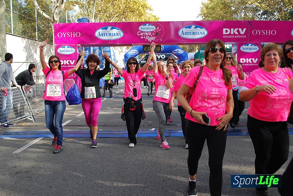 Galería Carrera de la Mujer Barcelona 2015  Arco derecho (2:04 a 2:08)
