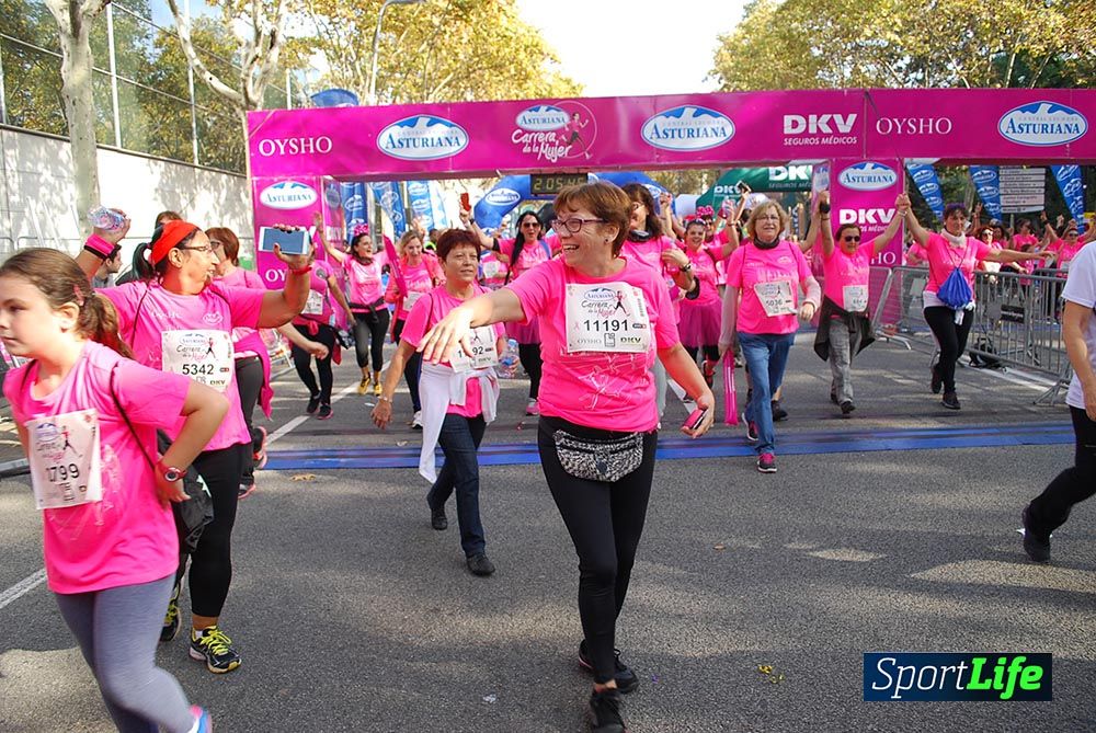Galería Carrera de la Mujer Barcelona 2015  Arco derecho (2:04 a 2:08)