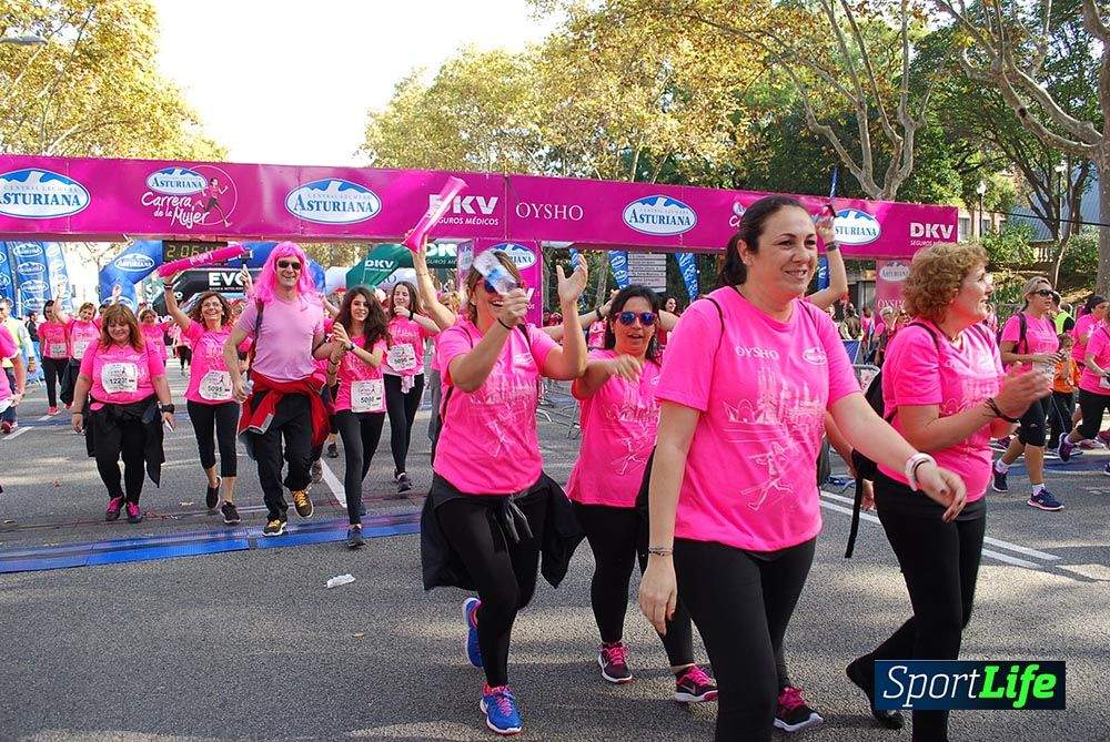 Galería Carrera de la Mujer Barcelona 2015  Arco derecho (2:04 a 2:08)