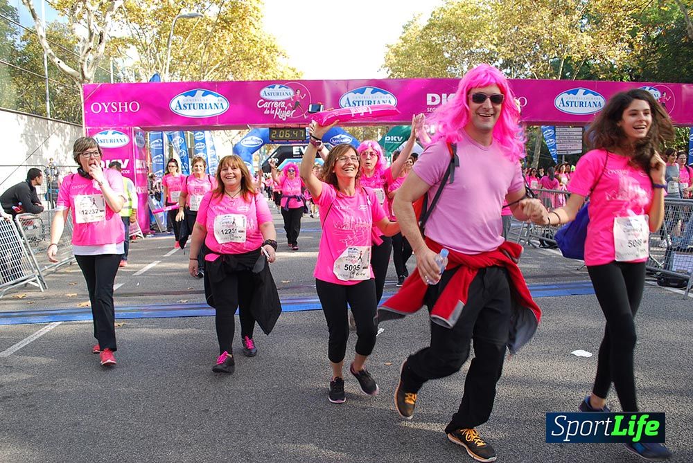 Galería Carrera de la Mujer Barcelona 2015  Arco derecho (2:04 a 2:08)