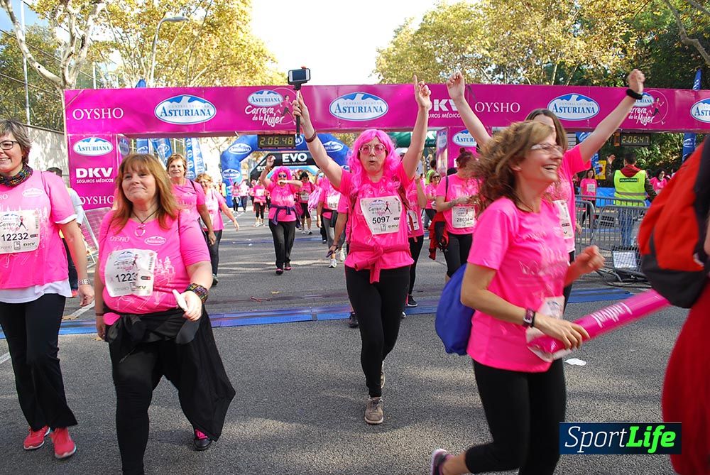 Galería Carrera de la Mujer Barcelona 2015  Arco derecho (2:04 a 2:08)