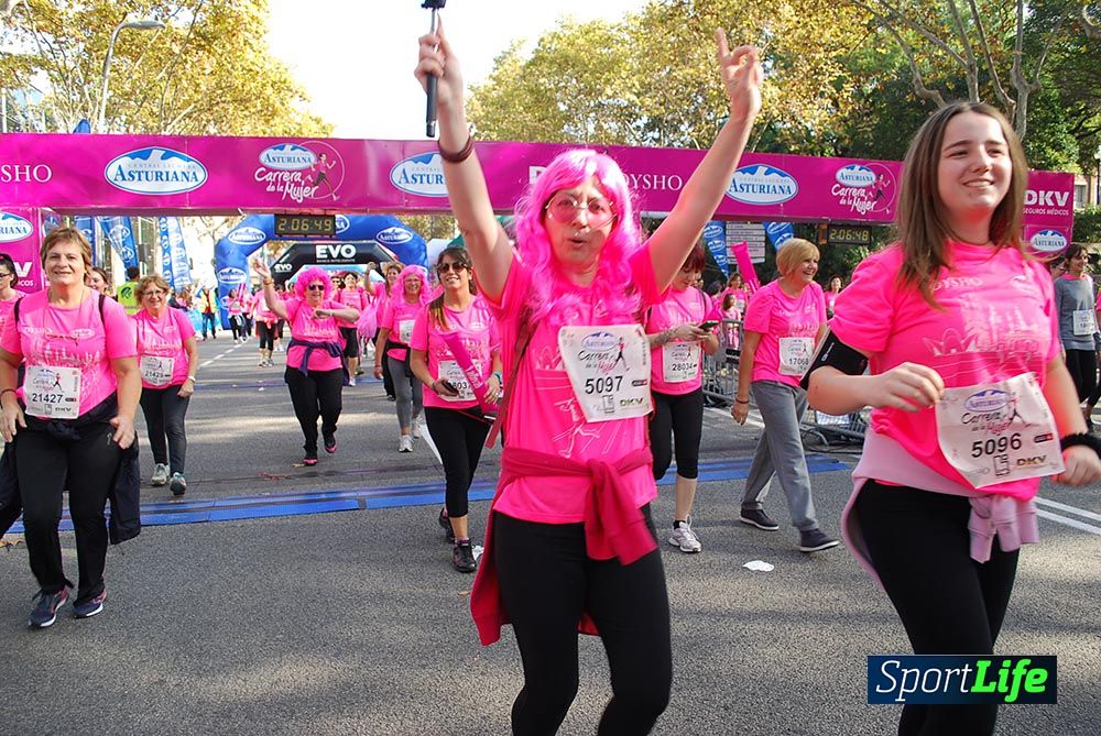 Galería Carrera de la Mujer Barcelona 2015  Arco derecho (2:04 a 2:08)