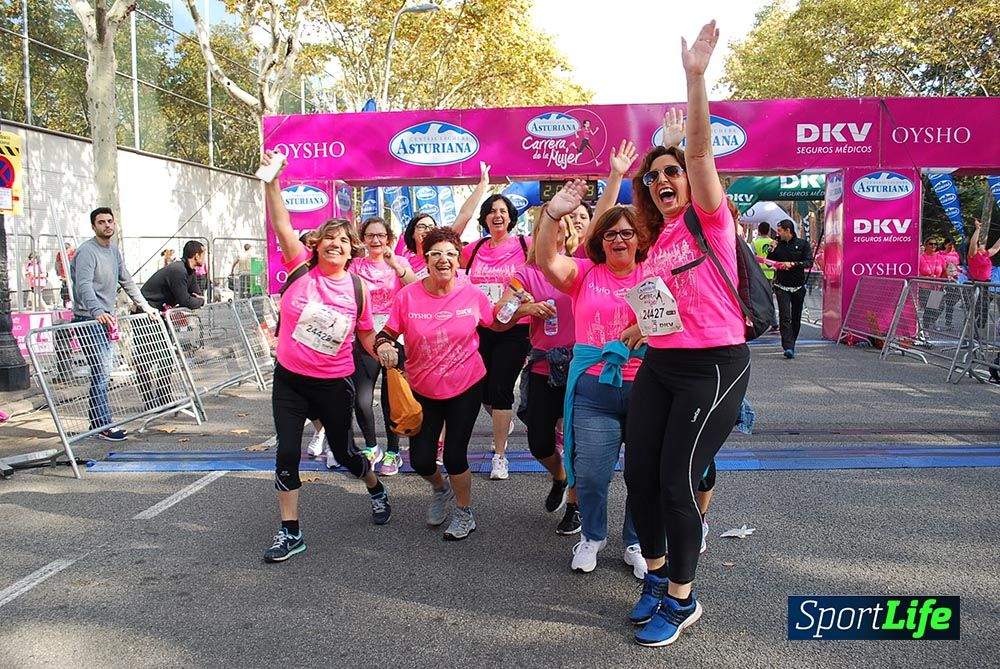 Galería Carrera de la Mujer Barcelona 2015  Arco derecho (2:04 a 2:08)