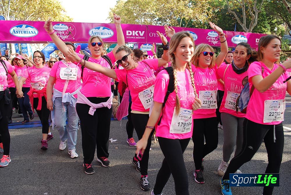 Galería Carrera de la Mujer Barcelona 2015  Arco derecho (2:04 a 2:08)