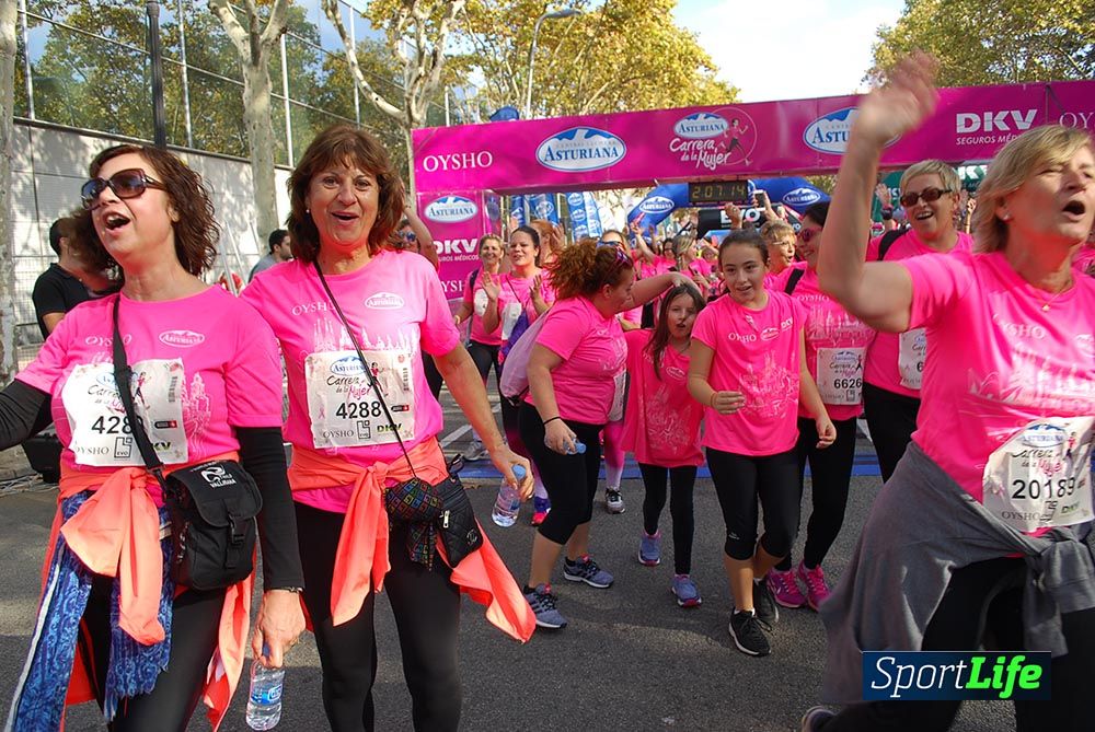 Galería Carrera de la Mujer Barcelona 2015  Arco derecho (2:04 a 2:08)