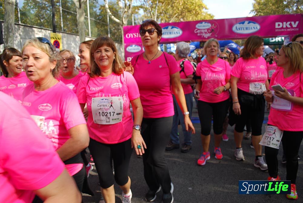 Galería Carrera de la Mujer Barcelona 2015  Arco derecho (2:04 a 2:08)