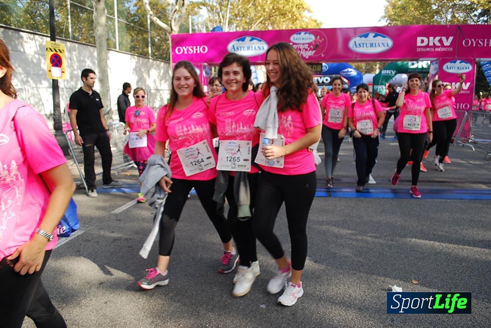 Galería Carrera de la Mujer Barcelona 2015  Arco derecho (2:04 a 2:08)